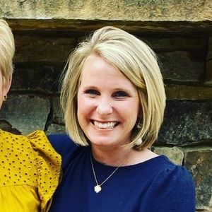 Meet your Posher, Adrienne